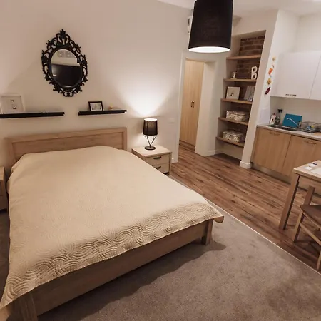 New In The Heart Of 2 Апартаменти *